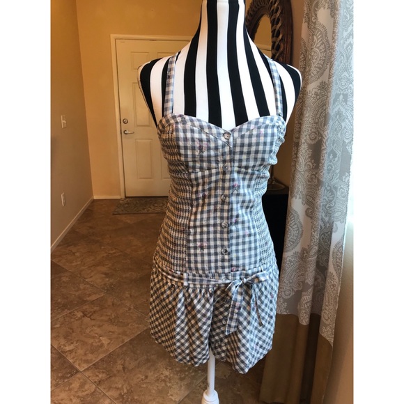 Guess Dresses & Skirts - NWT Adorable Guess Brand Summer Dress